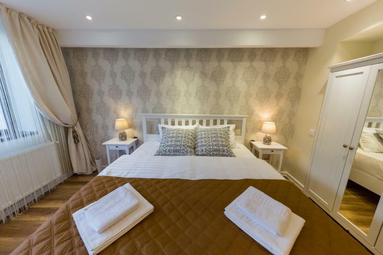 Apartament Carol
